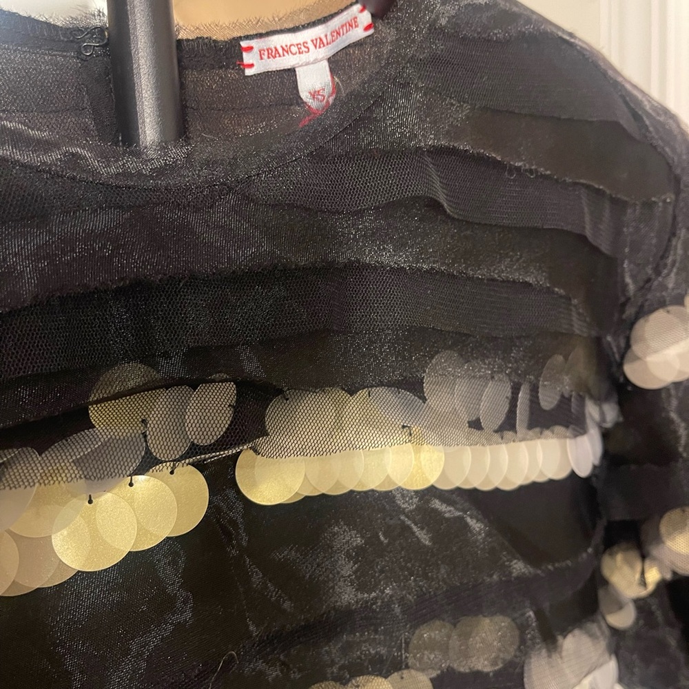 Frances Valentine Laine Black & Gold Textured Mesh Sequin Top NYE Night Out - Picture 10 of 17